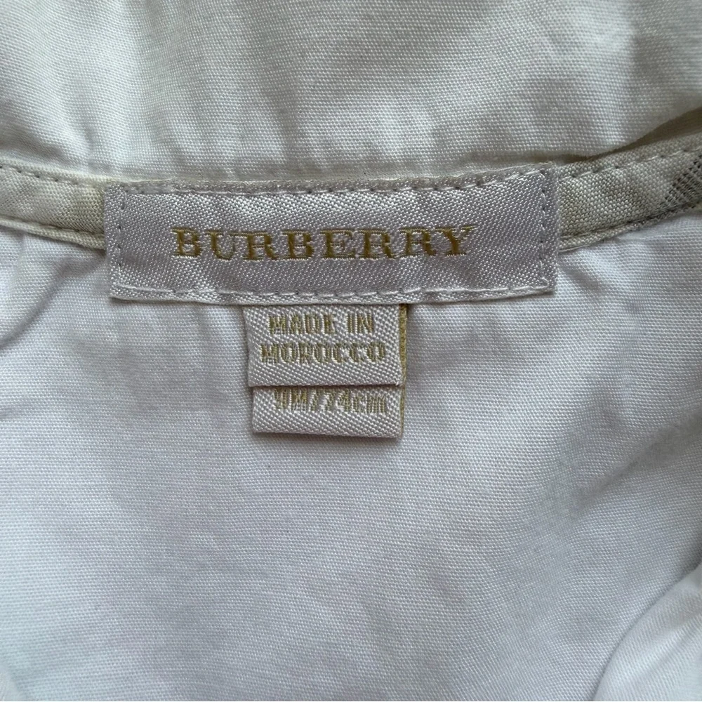 Burberry soft white